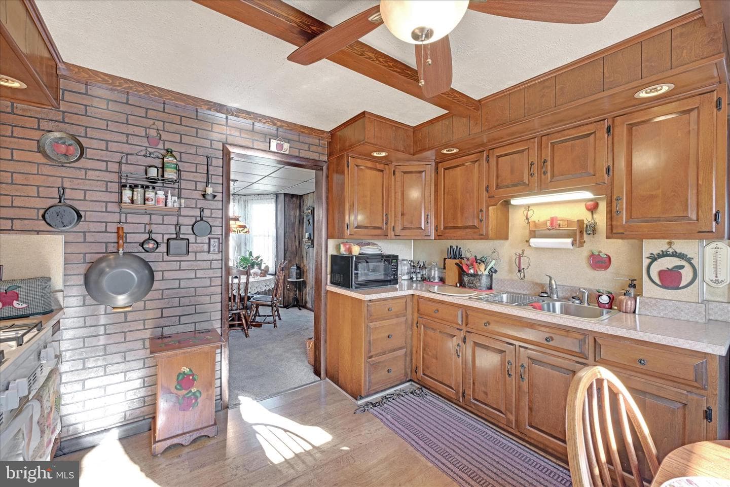 437 Jefferson Street photo 12