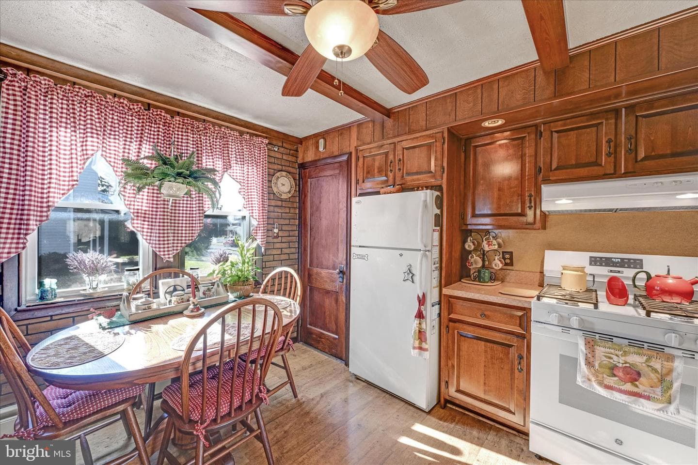 437 Jefferson Street photo 14