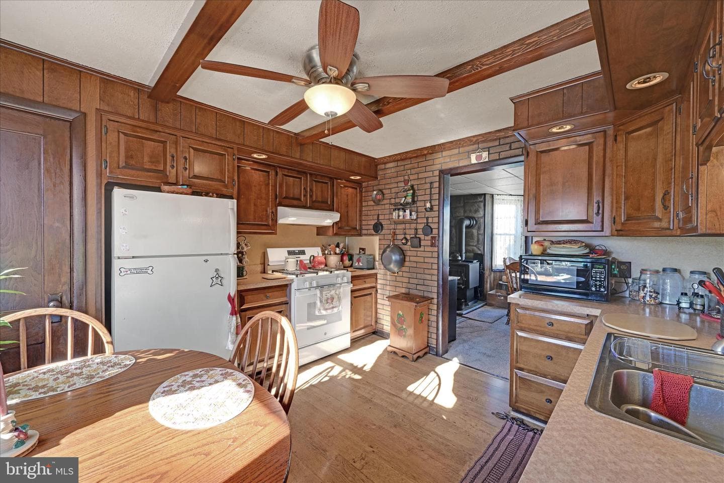 437 Jefferson Street photo 15