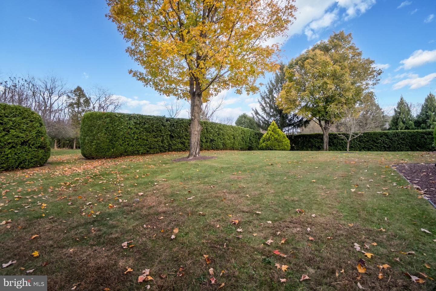 1053 Hilltop Road photo 38