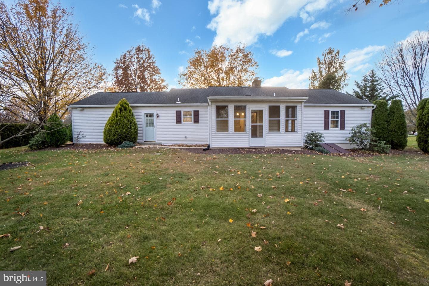 1053 Hilltop Road photo 43