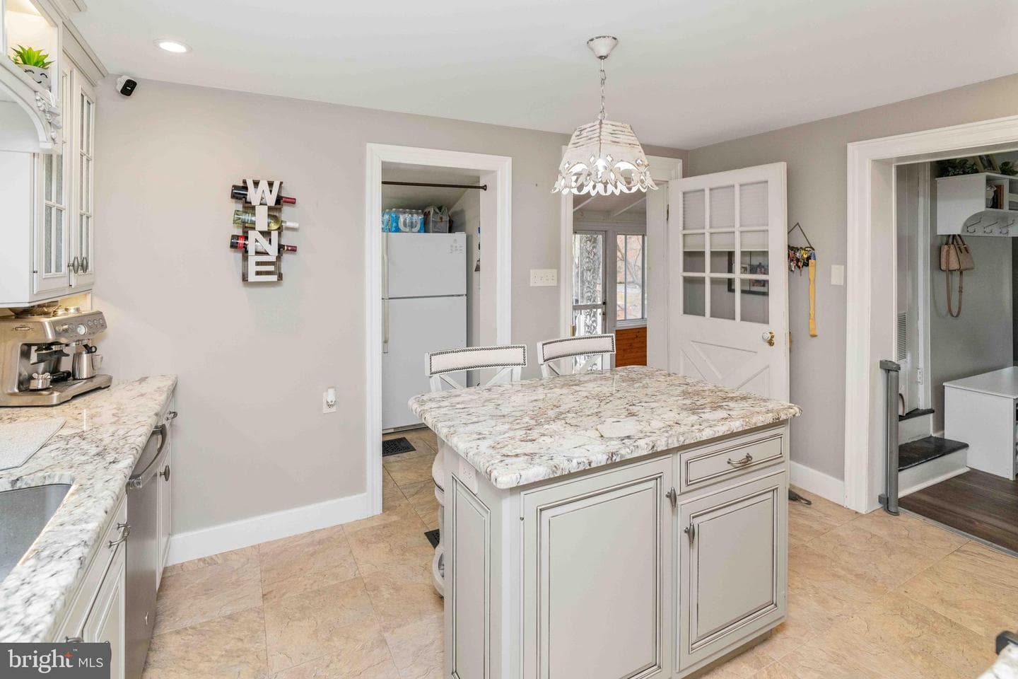 100 Pineland Road photo 40