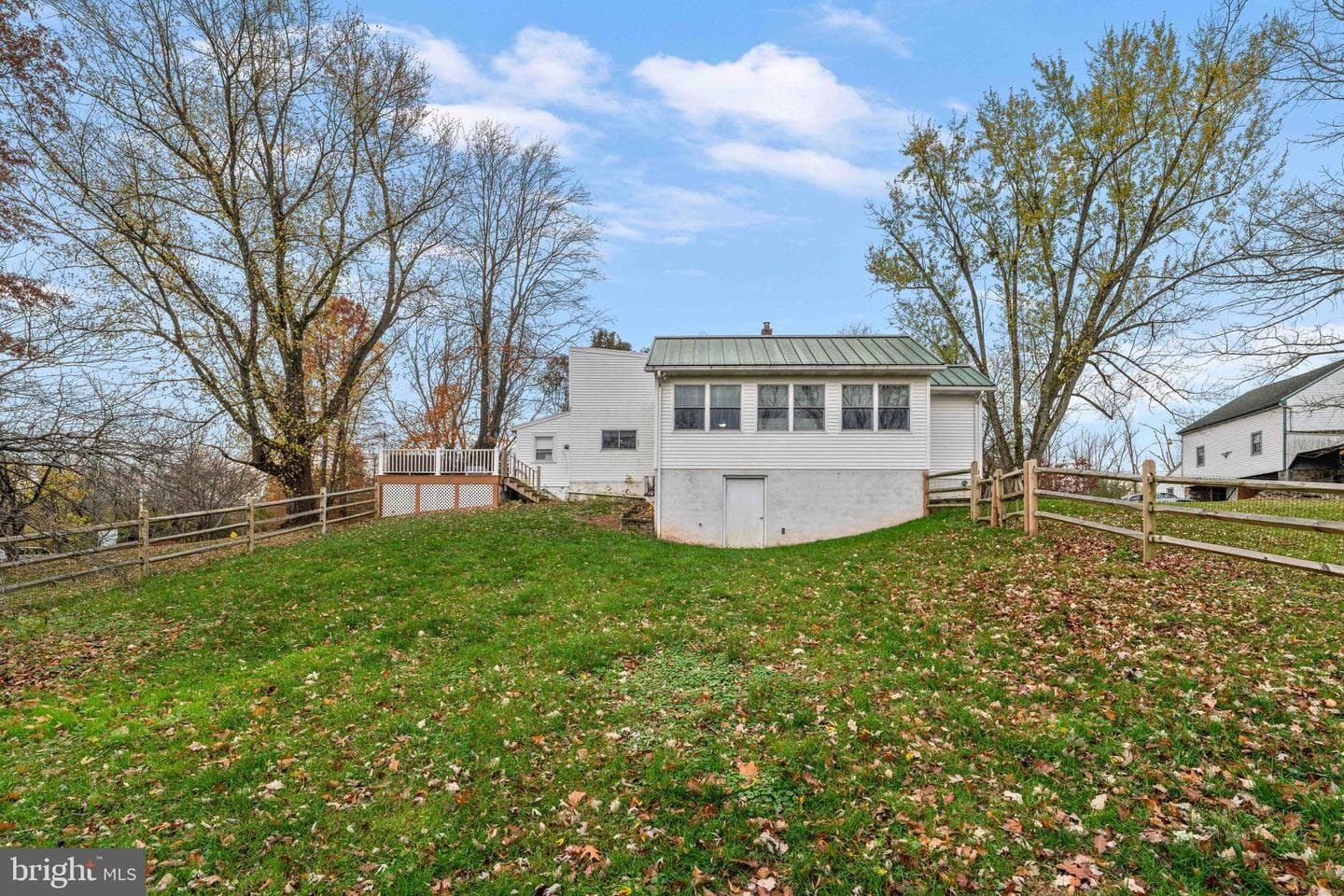 100 Pineland Road photo 6