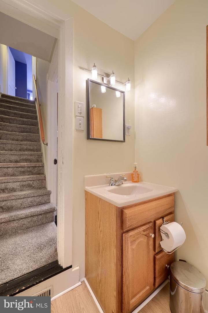 836 Scenic Drive photo 37