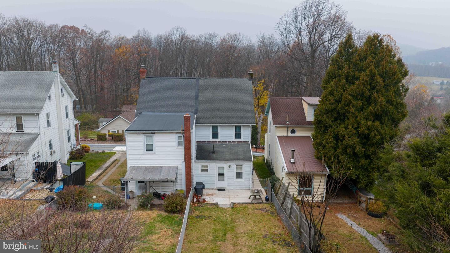 836 Scenic Drive photo 5