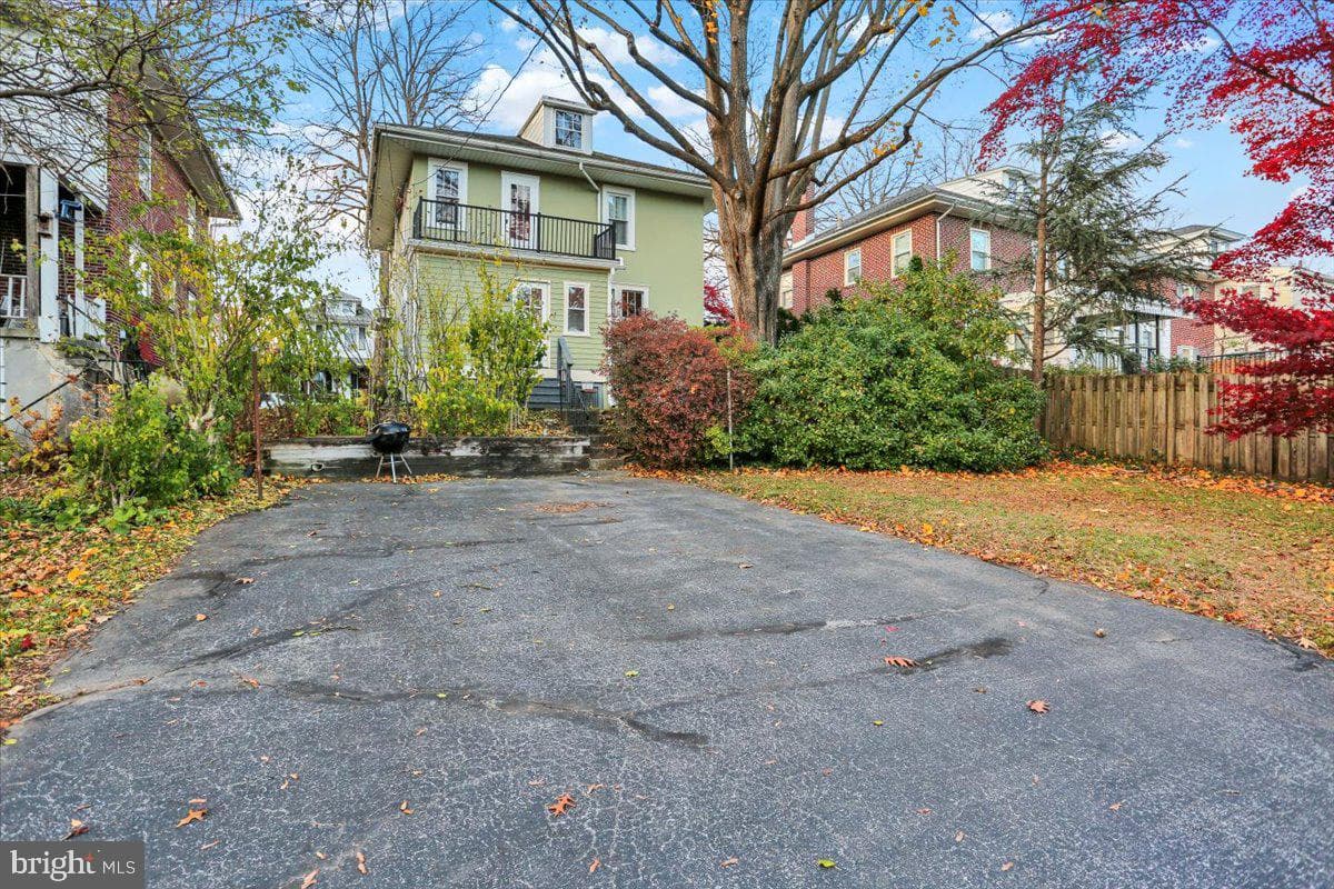1536 Dauphin Avenue photo 32