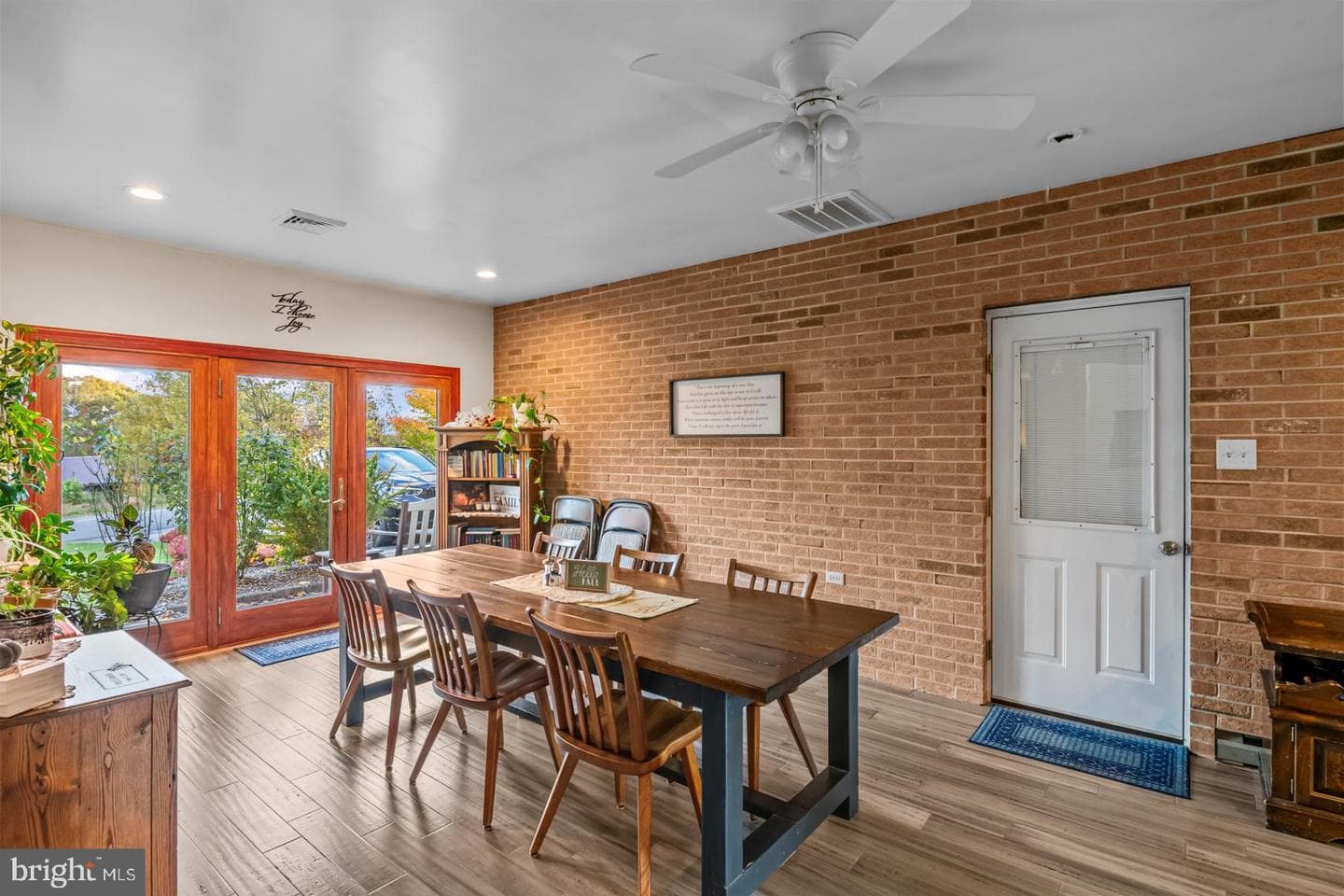 10 Daisy Lane photo 13