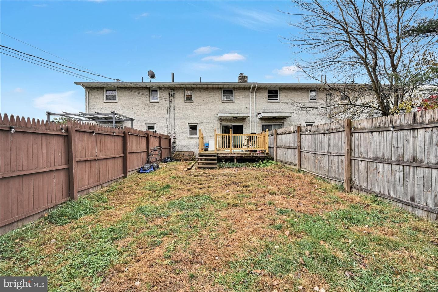 125 W Gaul Street photo 25