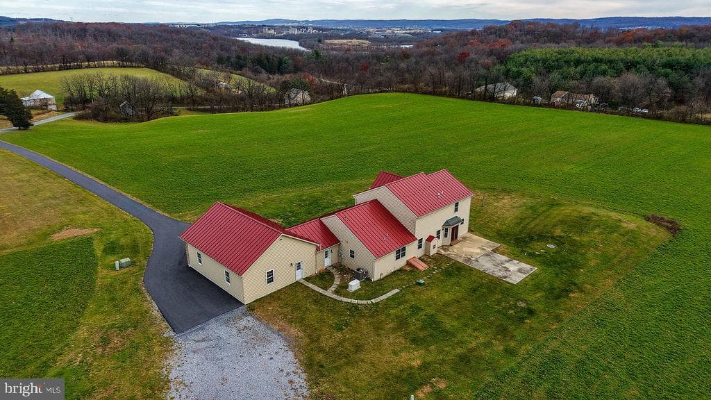 130 Troxel Road photo 92