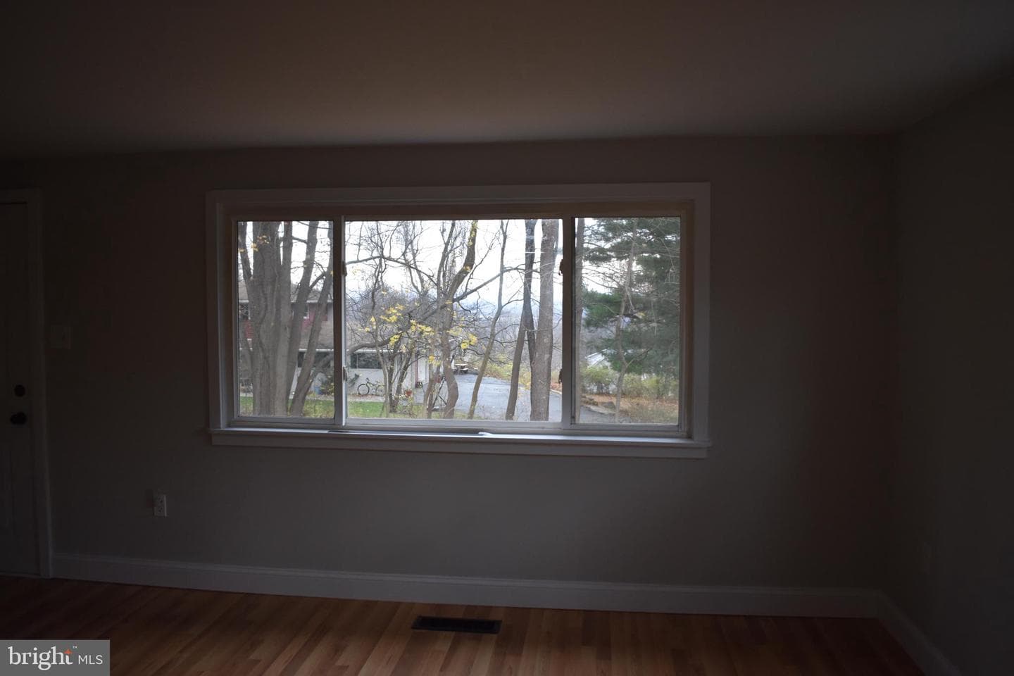 127 Cedar Lane photo 9