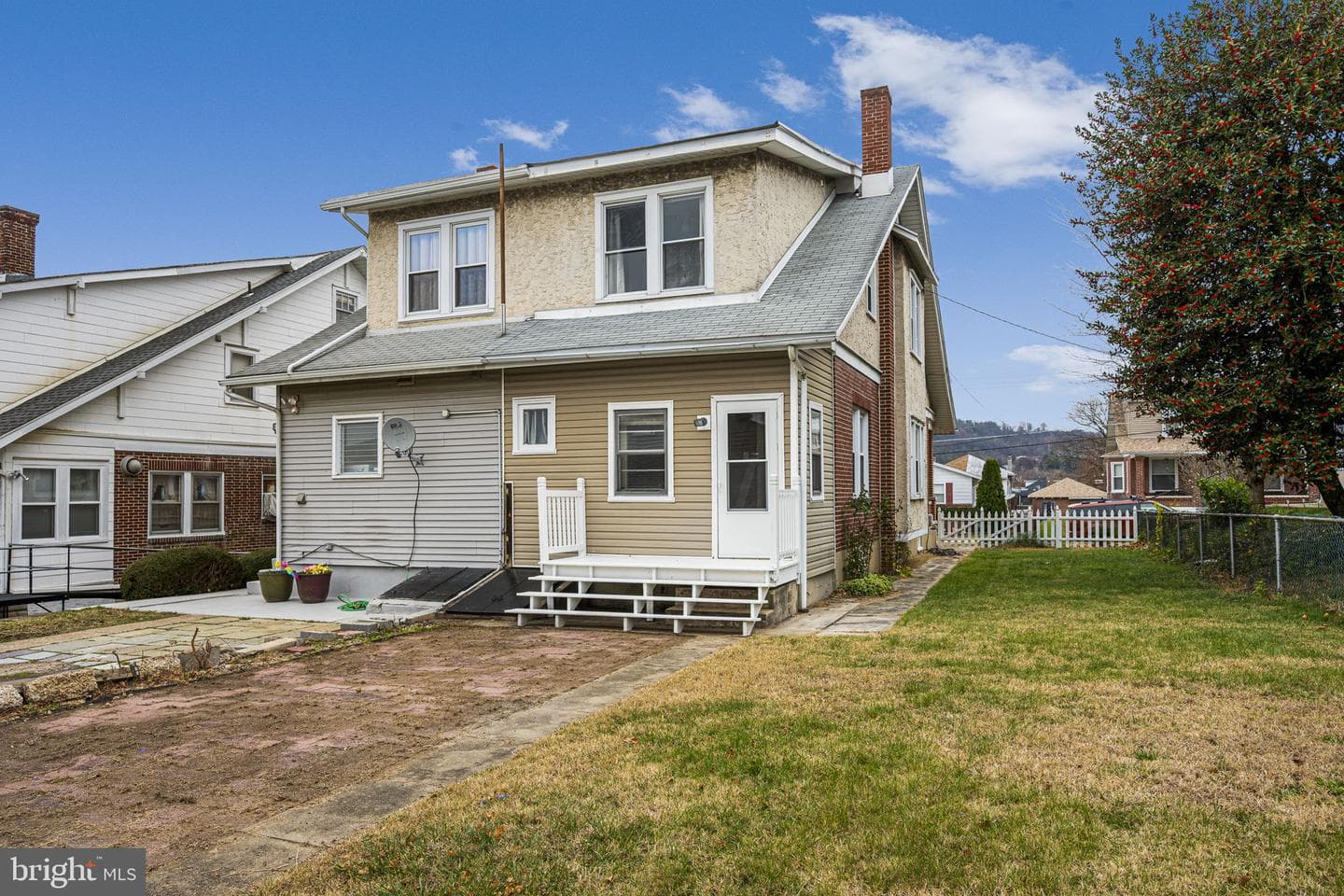 3318 Fremont Street photo 3