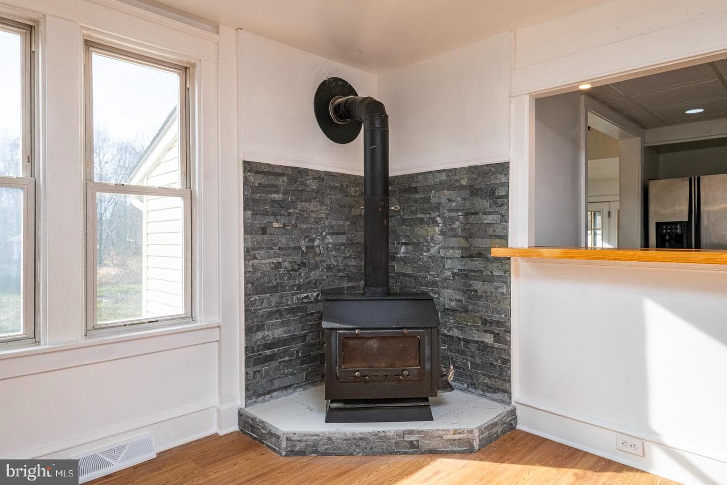 202 Water Street photo 9