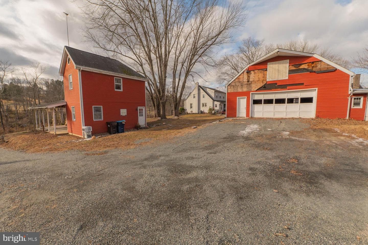 2039 Farmington Avenue photo 15