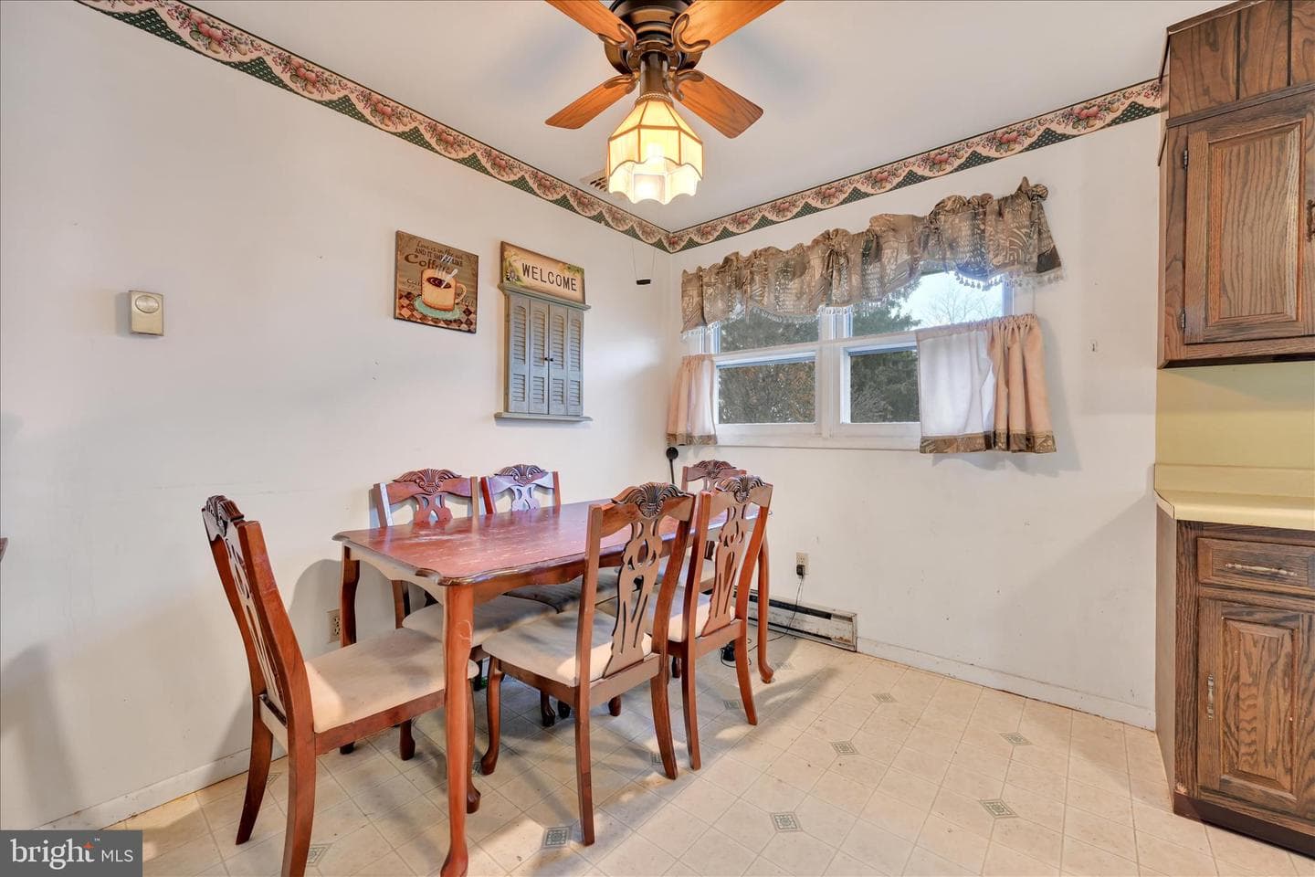 631 W Franklin Street photo 13