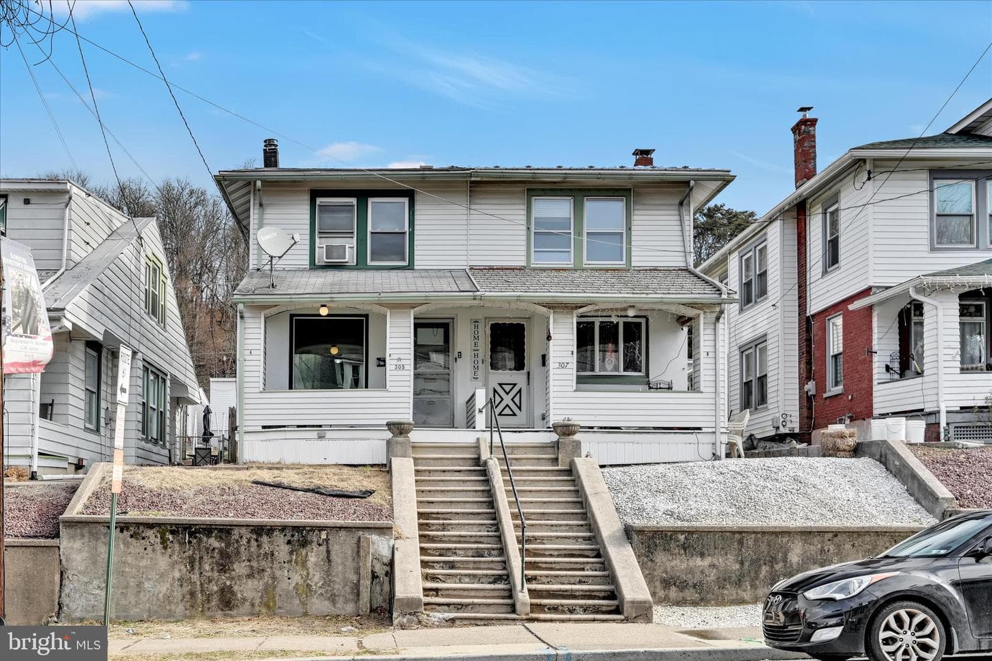 305 S 4th Street photo 1