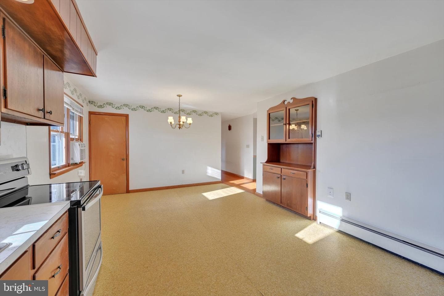 3137 E Galen Hall Road photo 12