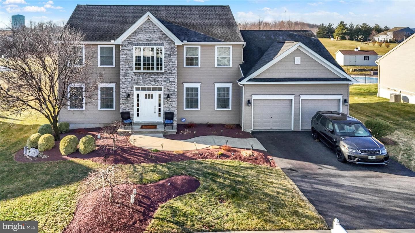 51 Edinboro Lane photo 4
