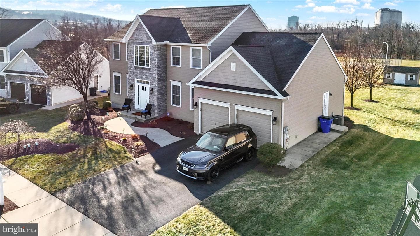 51 Edinboro Lane photo 64