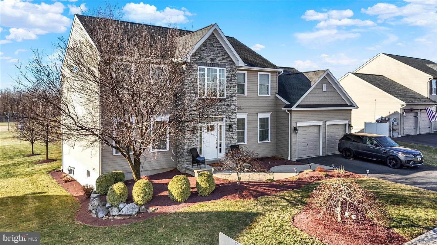 51 Edinboro Lane photo 65