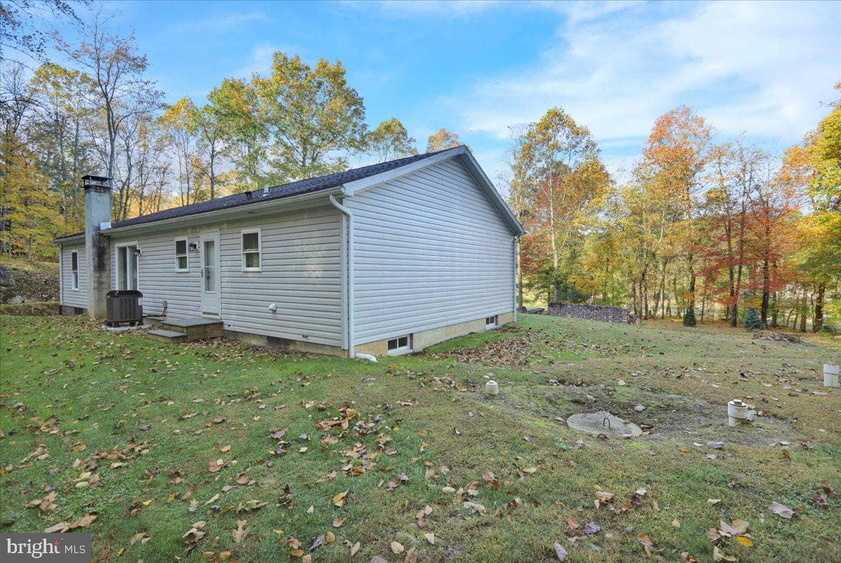 119 Smoketown Road photo 6