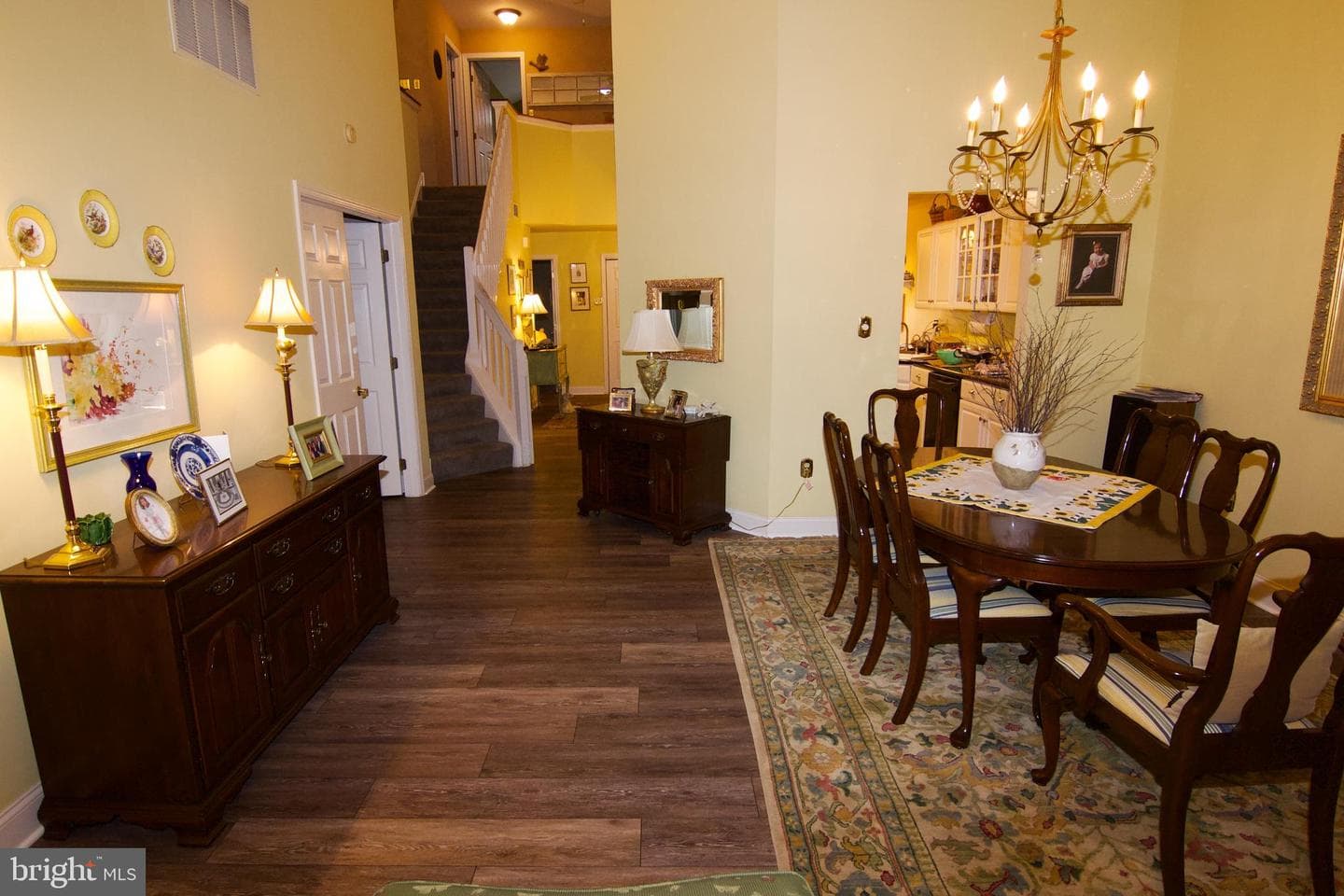 162 Hawthorne Court photo 6
