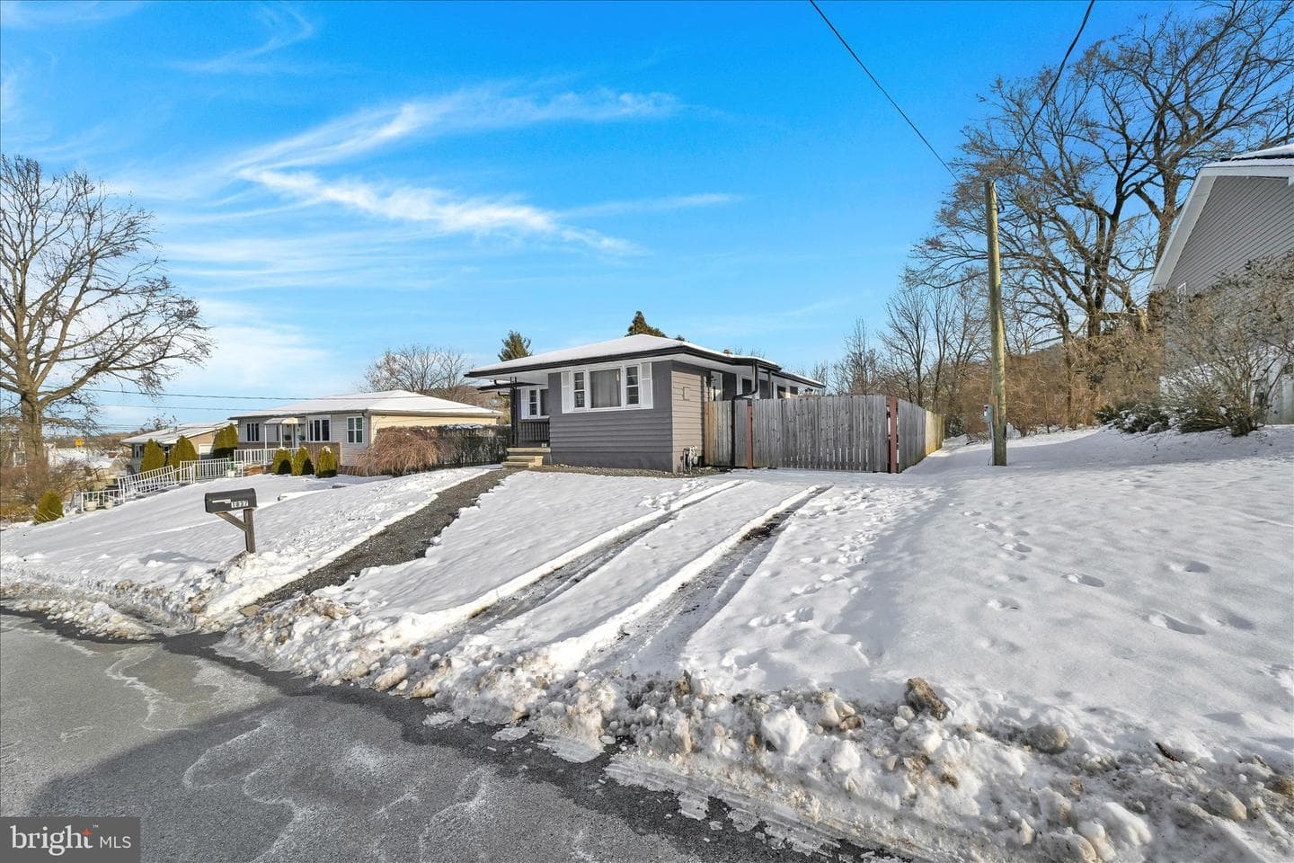 1837 Old Spring Valley Road photo 2