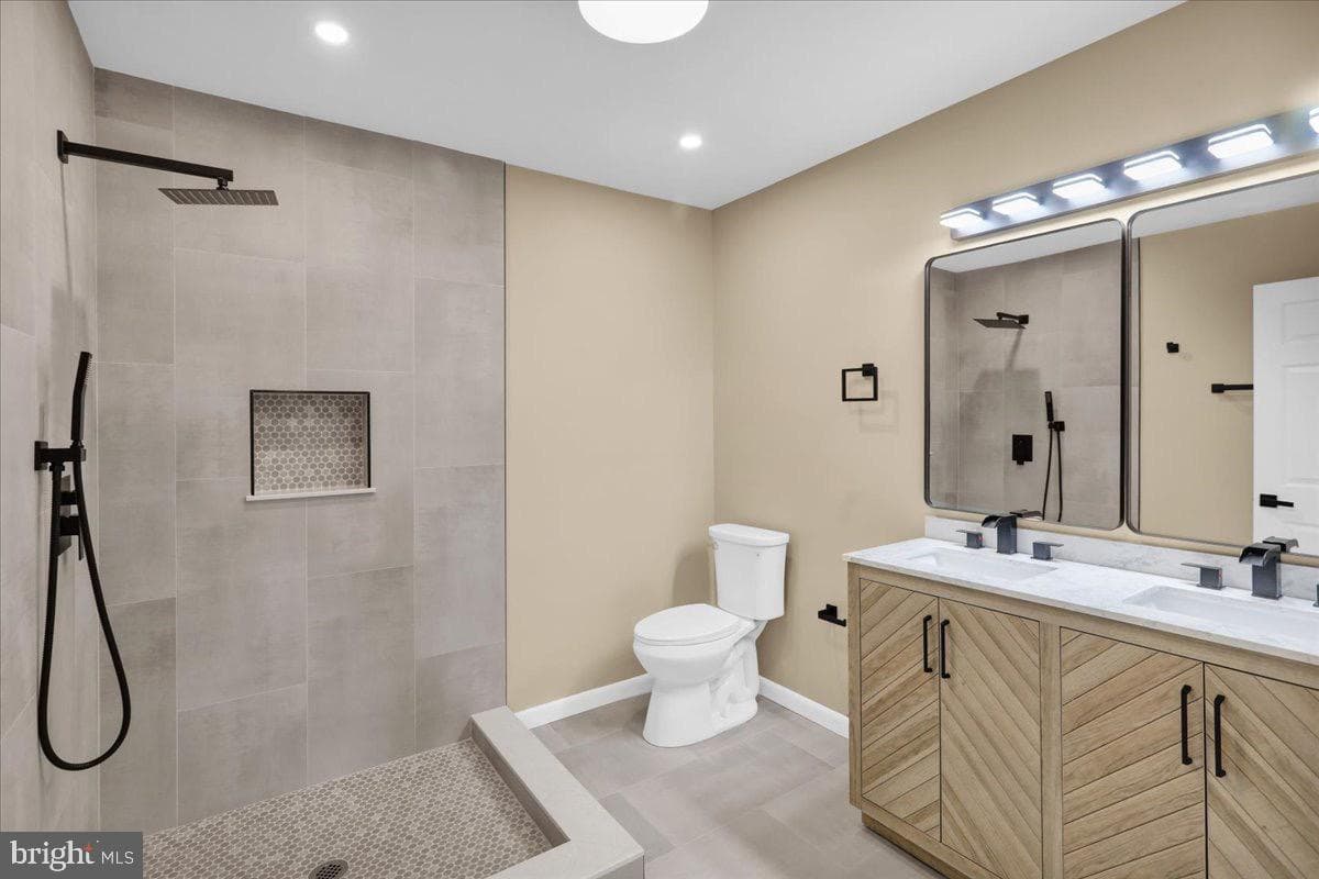 41 Dorchester Drive photo 29