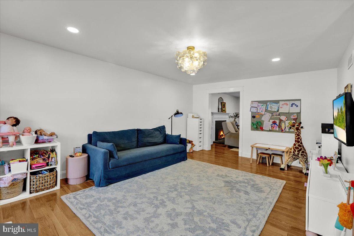 220 Sturbridge photo 13
