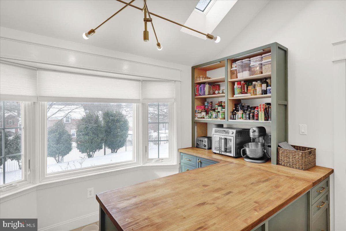 220 Sturbridge photo 20