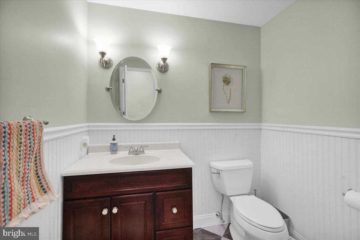 220 Sturbridge photo 27
