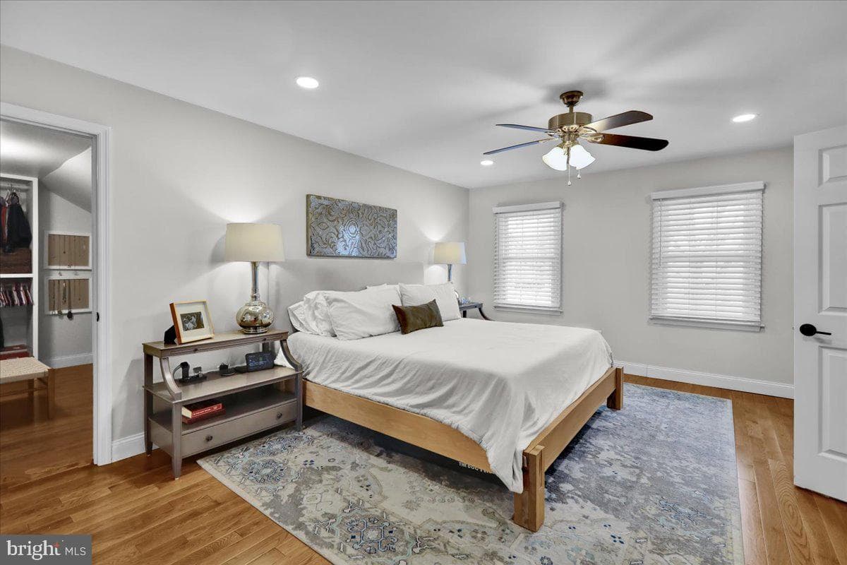 220 Sturbridge photo 29