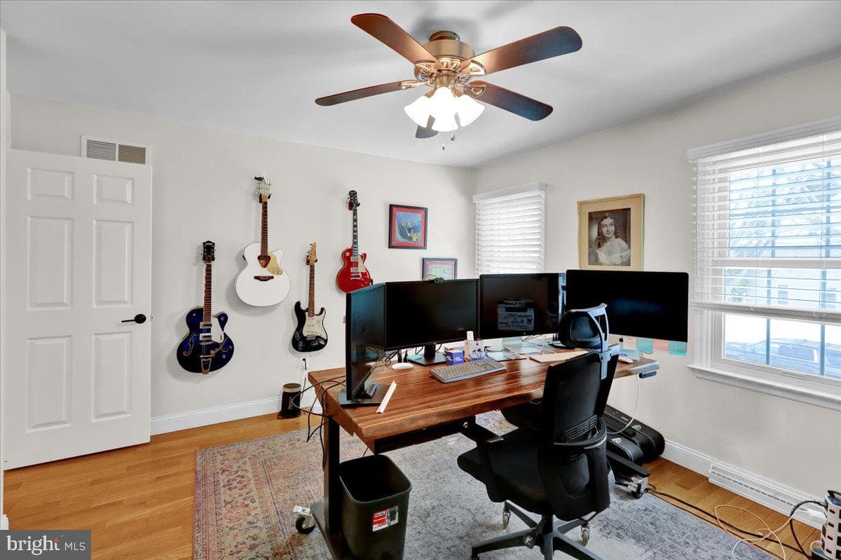 220 Sturbridge photo 36