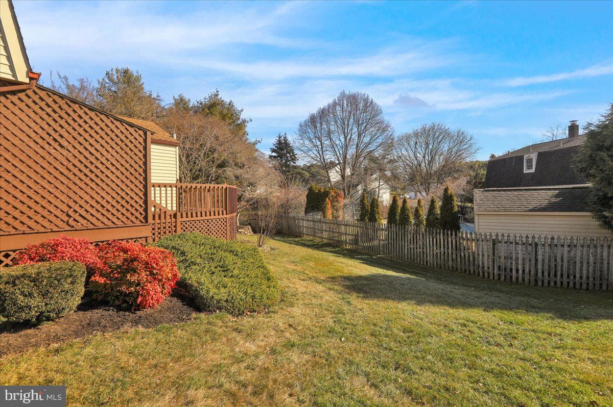 15 Courtleigh Place photo 37