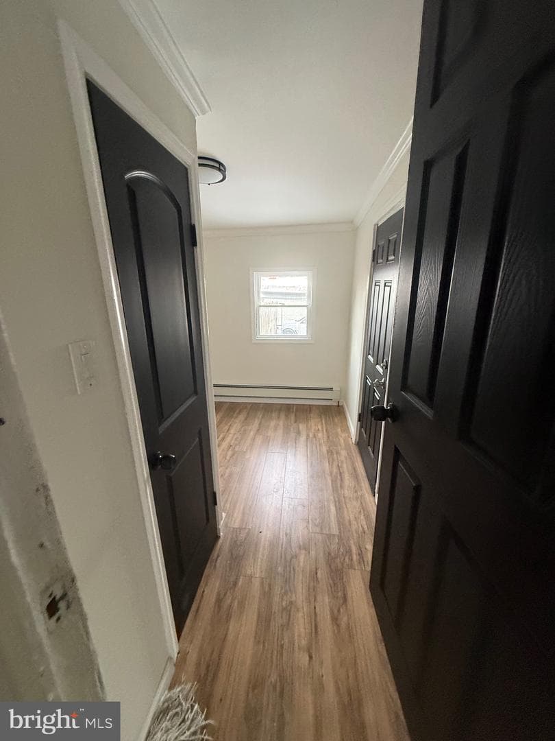 542 Moss Street photo 8