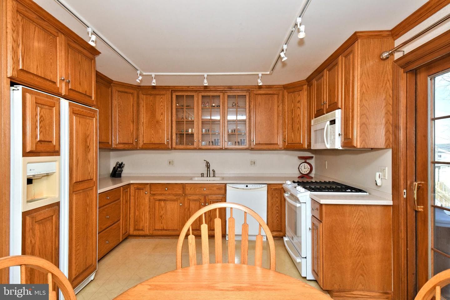 451 Silver Brook Drive photo 9