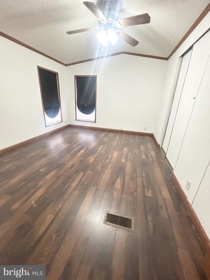 1079 Sage Avenue photo 8