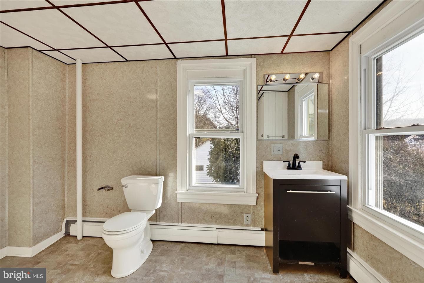 23 N Front Street photo 40