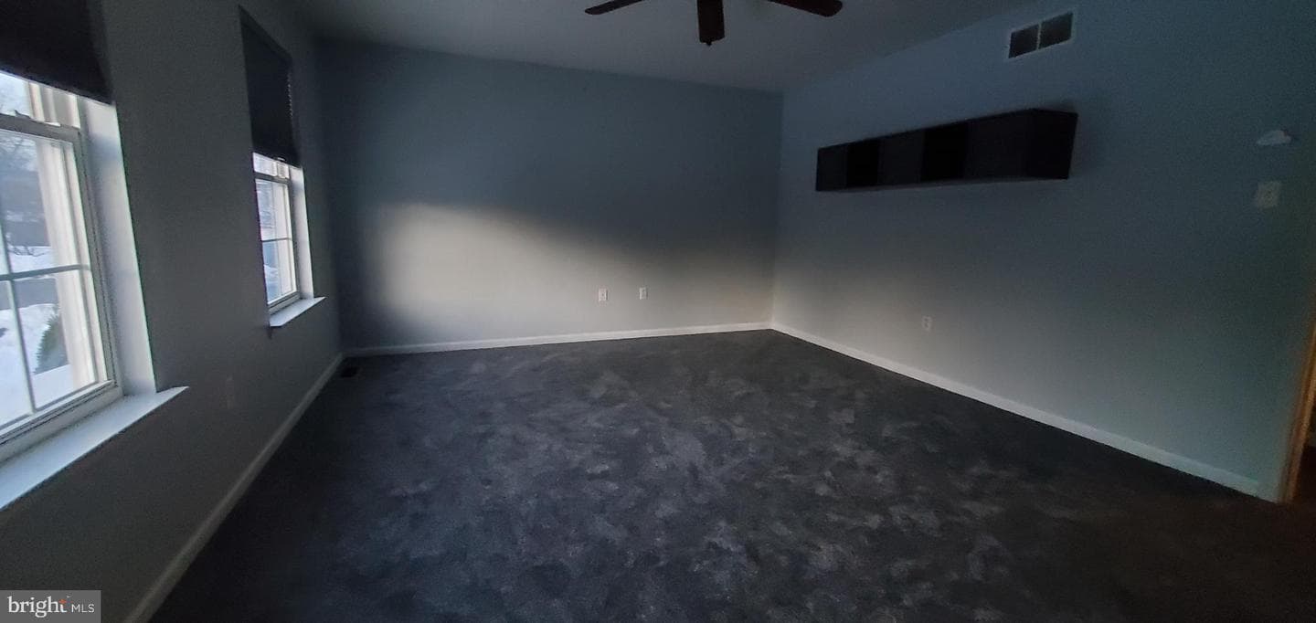 49 Villa Avenue photo 14