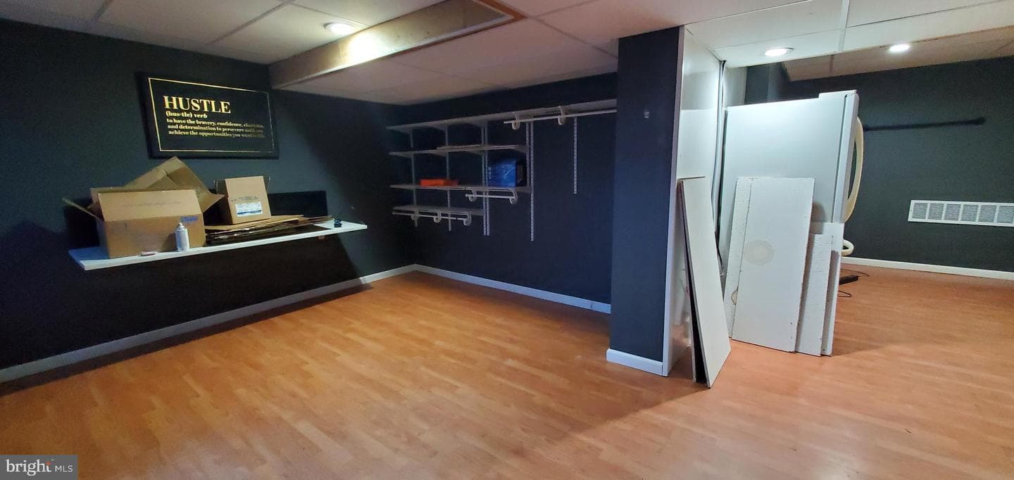 49 Villa Avenue photo 21