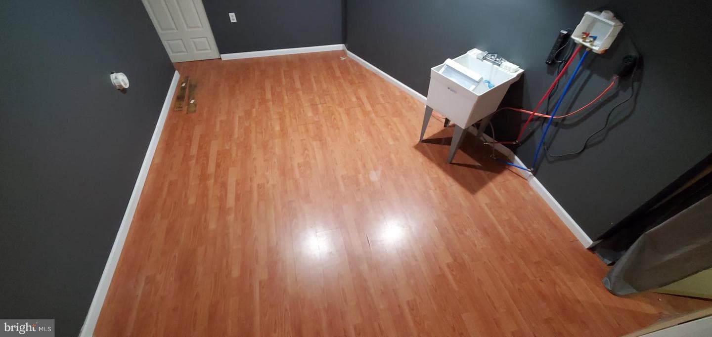 49 Villa Avenue photo 24