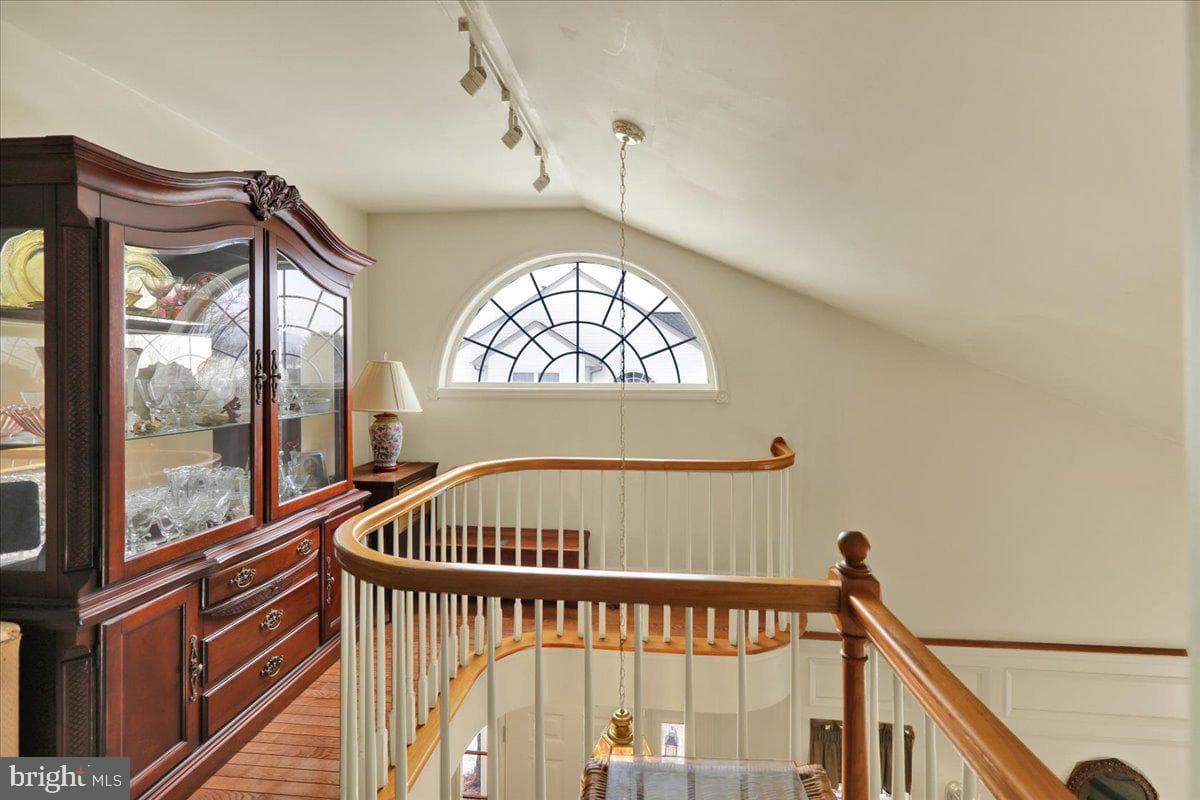 447 Epsilon Drive photo 13