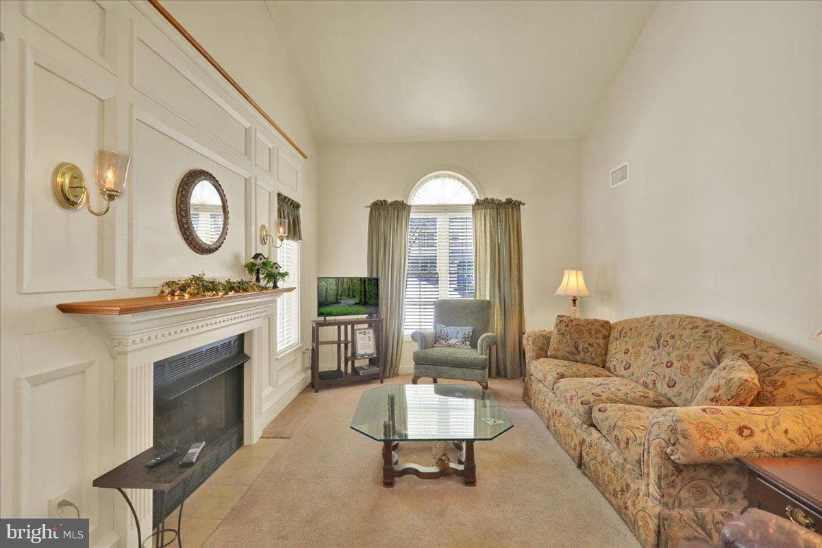 447 Epsilon Drive photo 24