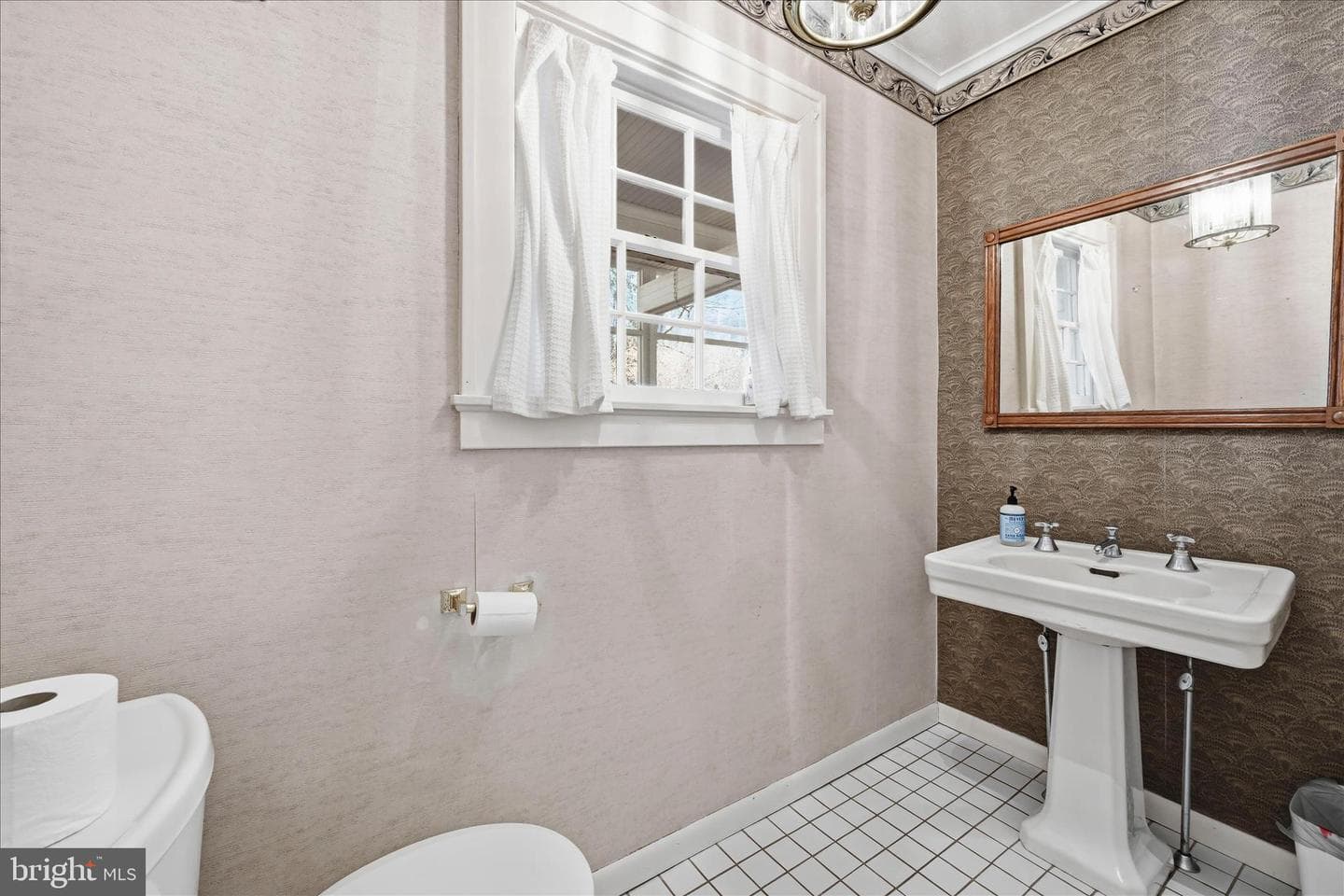 450 Fountain Avenue photo 18