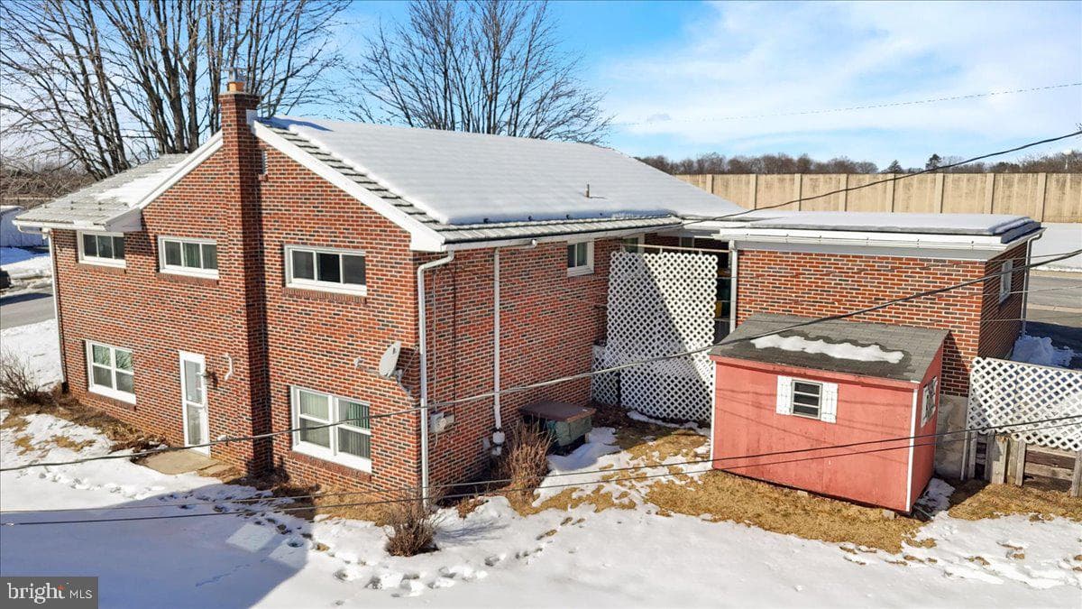 629 Lawrence Avenue photo 37