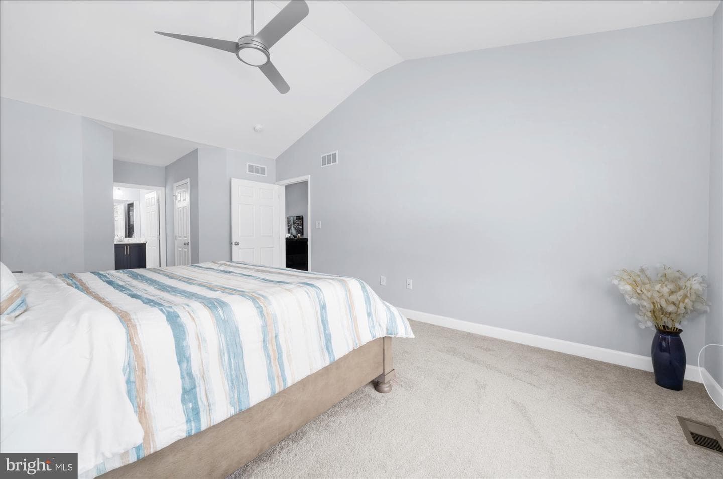 200 Sianna Circle photo 14