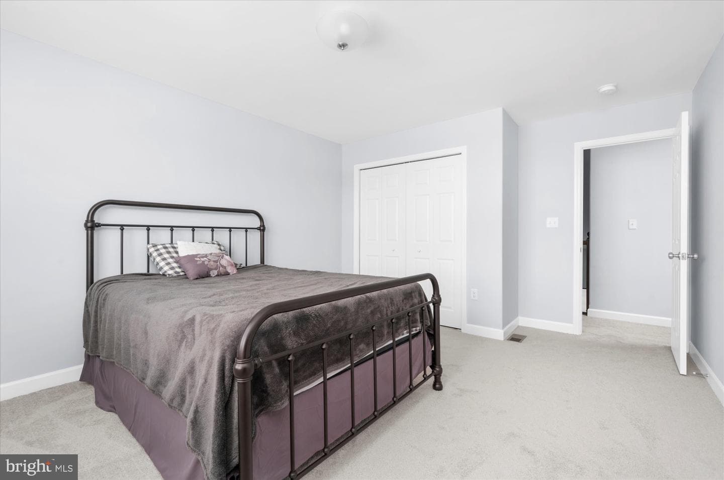 200 Sianna Circle photo 16