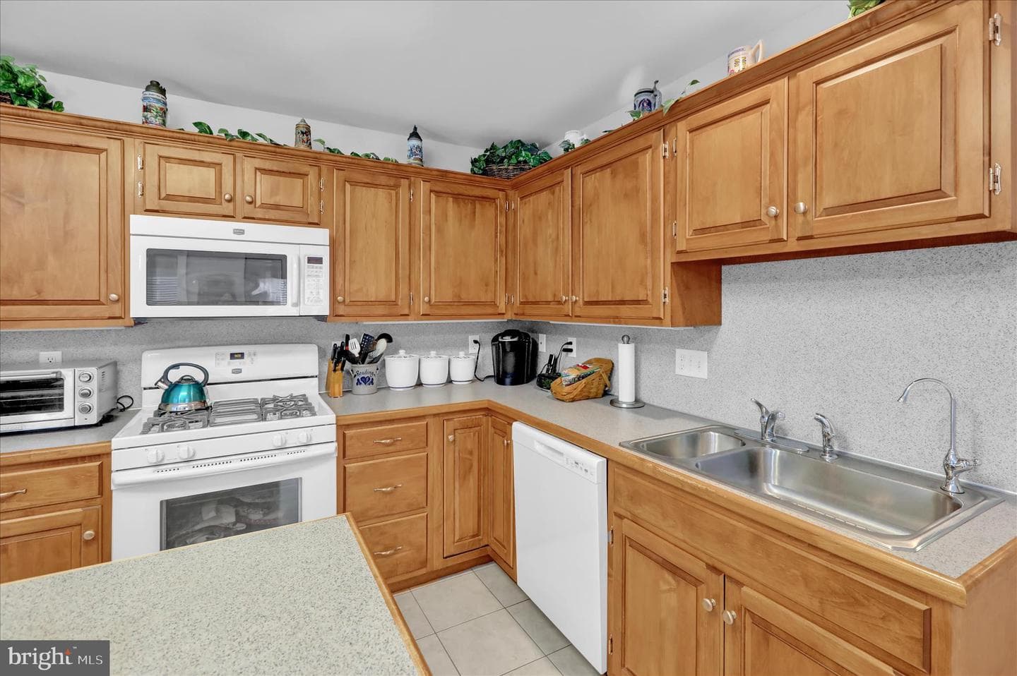 110 S Cacoosing Drive photo 12