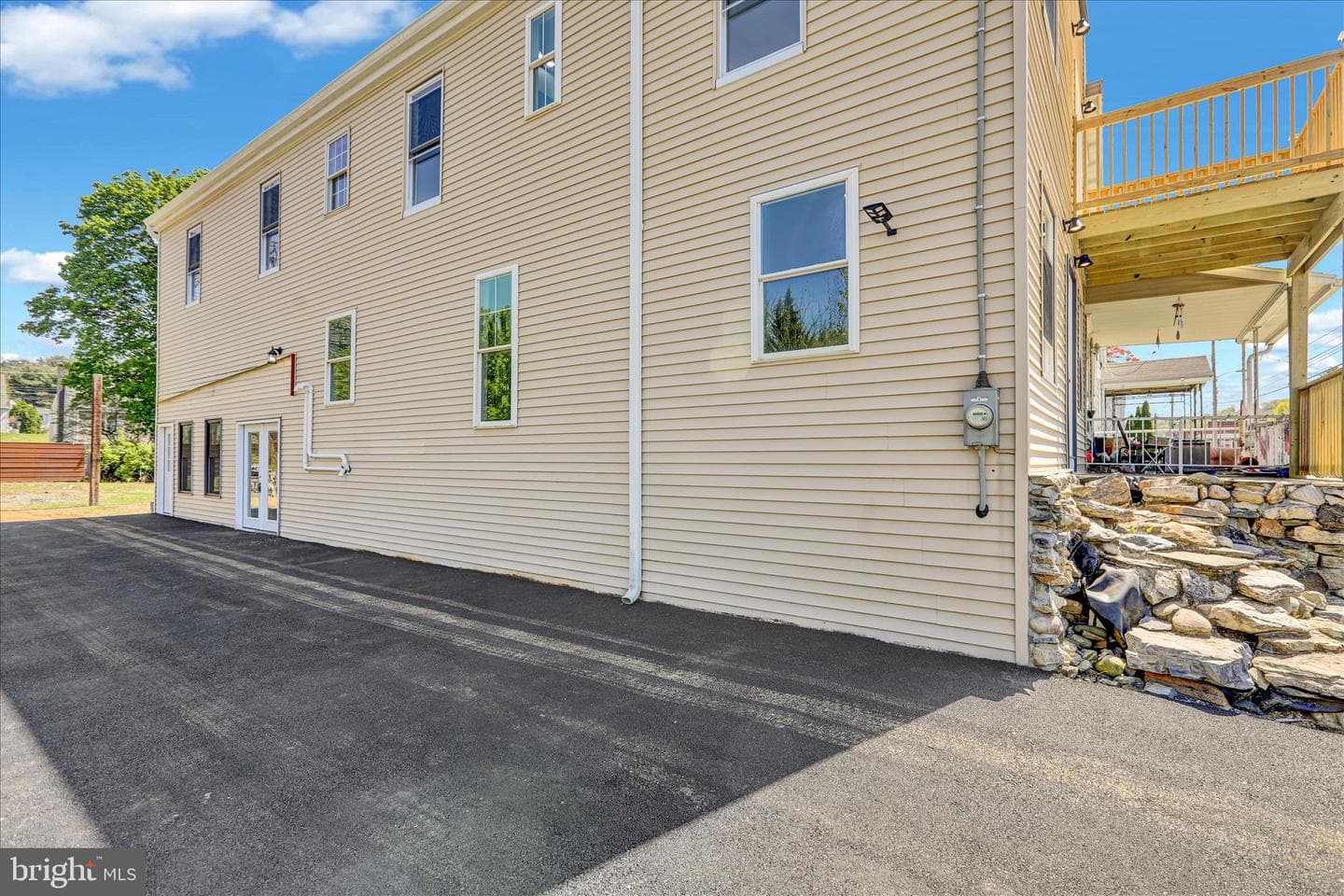 3313 Marion Street photo 3