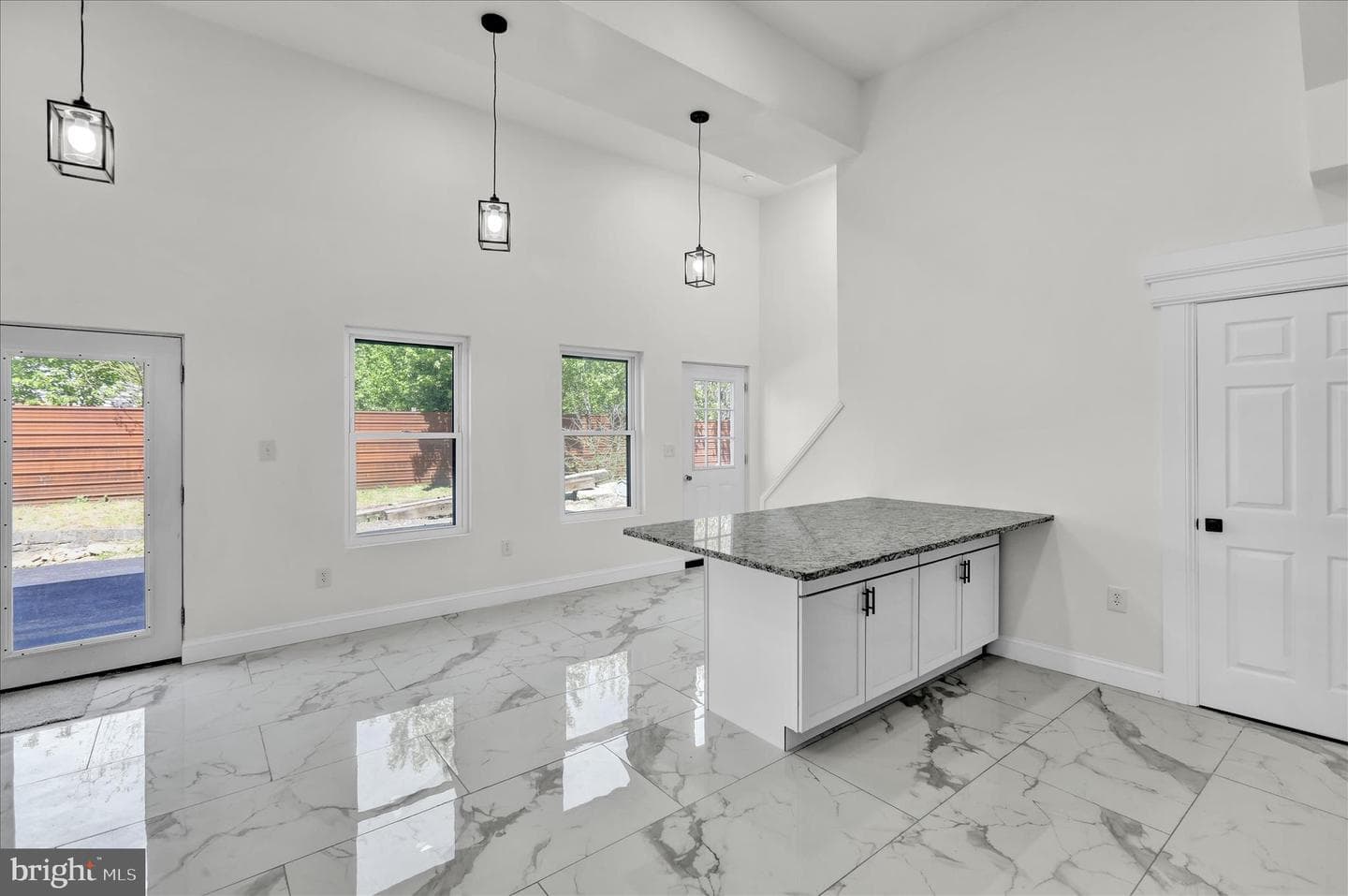 3313 Marion Street photo 7