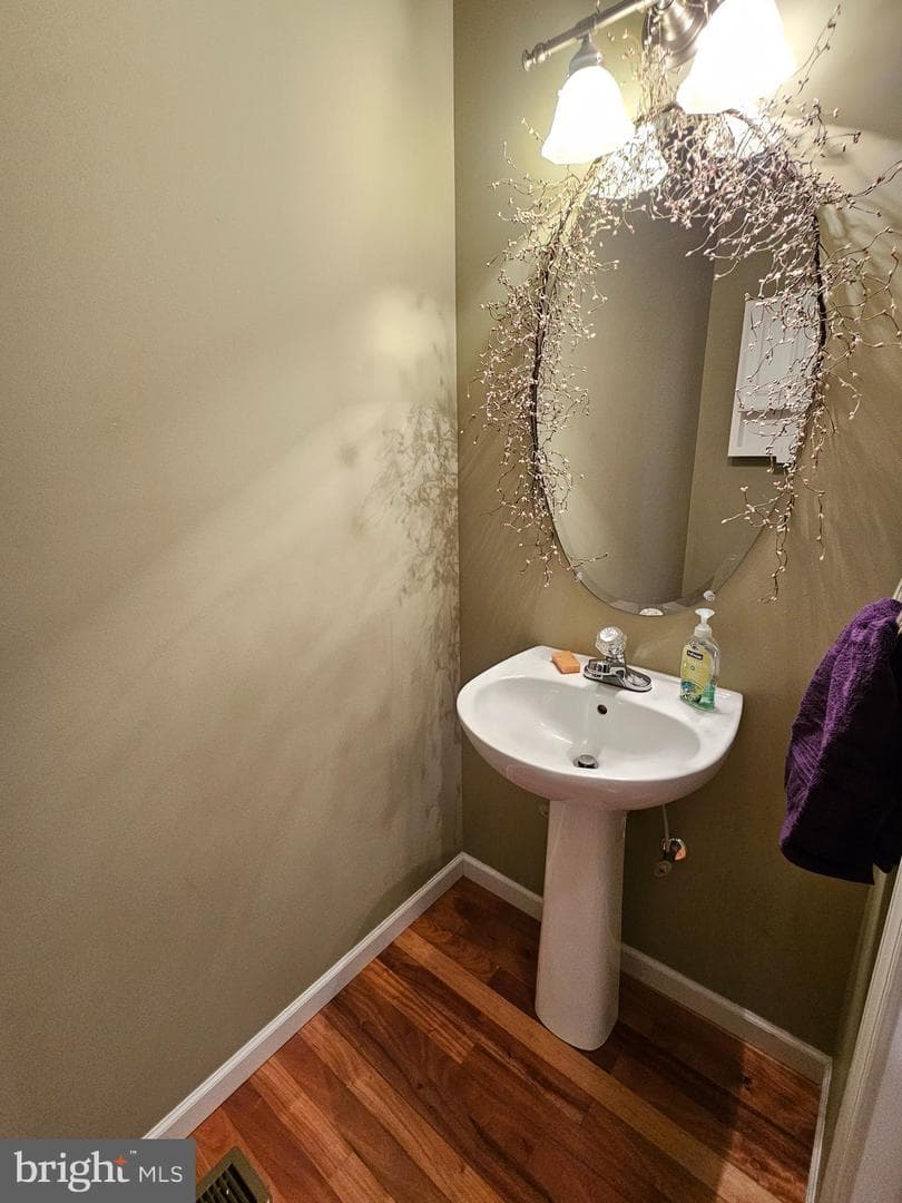 1509 Lexington Way photo 29